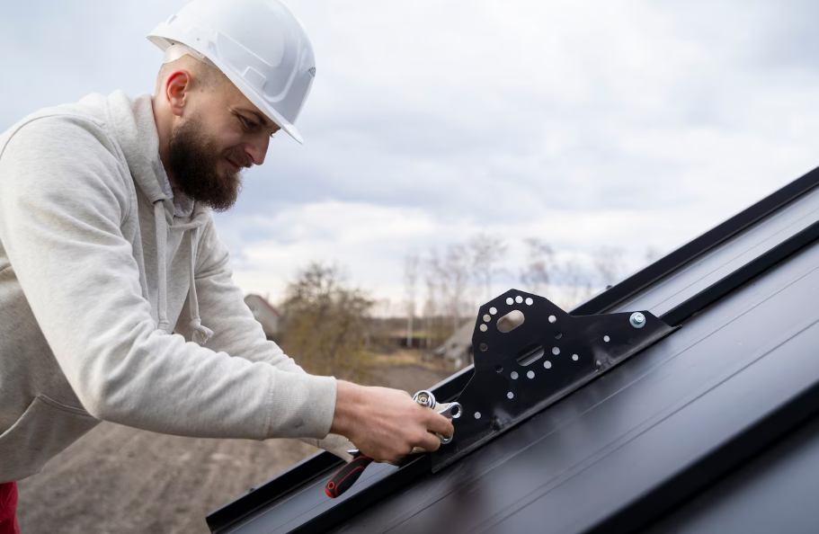 Ensuring Long-Lasting Roofs in Iowa City: Expert Materials, Professional Installation, and Comprehensive Maintenance Ensuring Long-Lasting Roofs in Iowa City: Expert Materials, Professional Installation, and Comprehensive Maintenance
